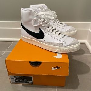 NEW Nike Blazer Mid ‘77 - women’s size 8